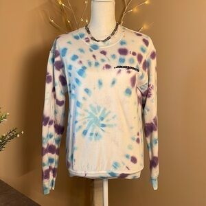 Ariana Grande sweetener tour sweatshirt, size small.